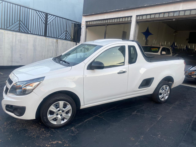 Chevrolet Montana LS 2014