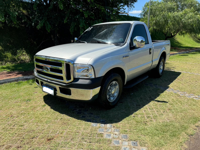 FORD F-250 XLT 6cc 2003