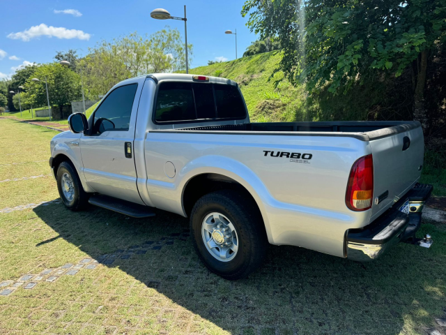 FORD F-250 XLT 6cc 2003