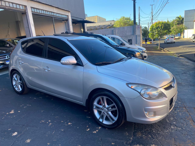 HYUNDAI I30 2.0 2011