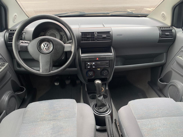 VOLKSWAGEN FOX 1.6 PLUS 2009