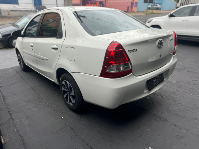 Toyota Etios XS Sedan 1.5 Flex  4P Mec. 2016