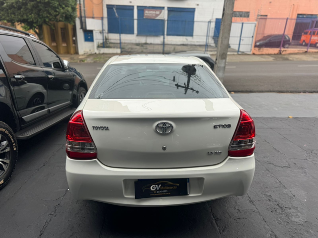 Toyota Etios XS Sedan 1.5 Flex  4P Mec. 2016