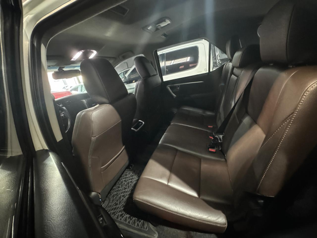 TOYOTA HILUX SW4 SRX 4X4 DIESEL