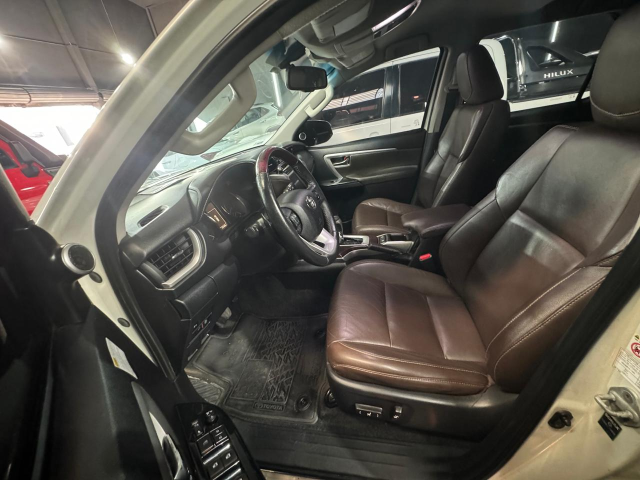 TOYOTA HILUX SW4 SRX 4X4 DIESEL
