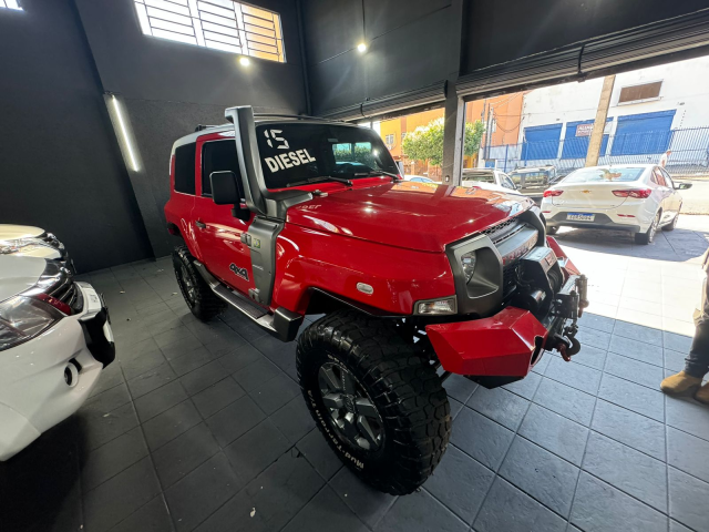 TROLER T-4 4X4 3.2 20V TDI Cap. Rígida Diesel 2015