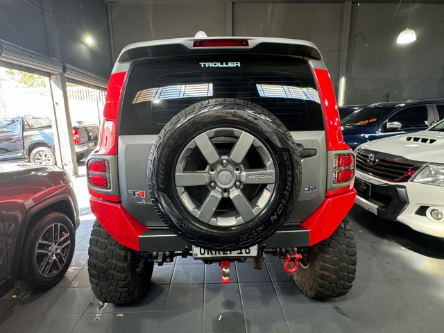 TROLER T-4 4X4 3.2 20V TDI Cap. Rígida Diesel 2015