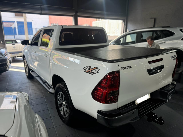 TOYOTA HILUX CD SRV 4X4 2.8 DIESEL AUT.