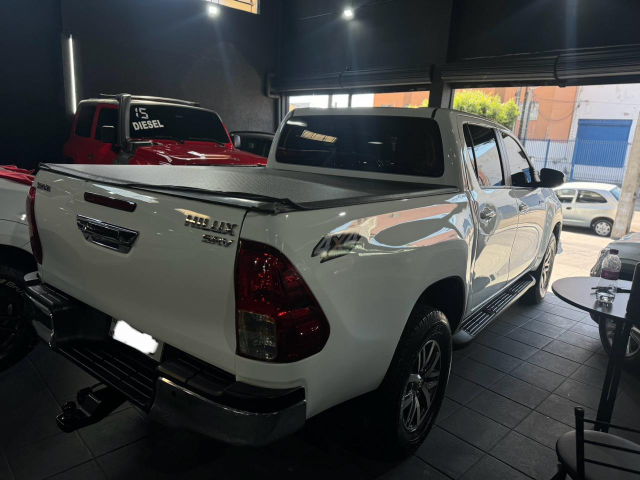 TOYOTA HILUX CD SRV 4X4 2.8 DIESEL AUT.